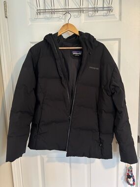 Patagonia Black Hooded Puffer Jacket